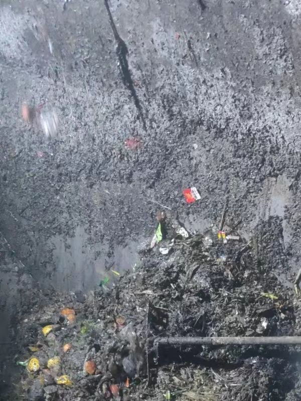 青河污水池清理